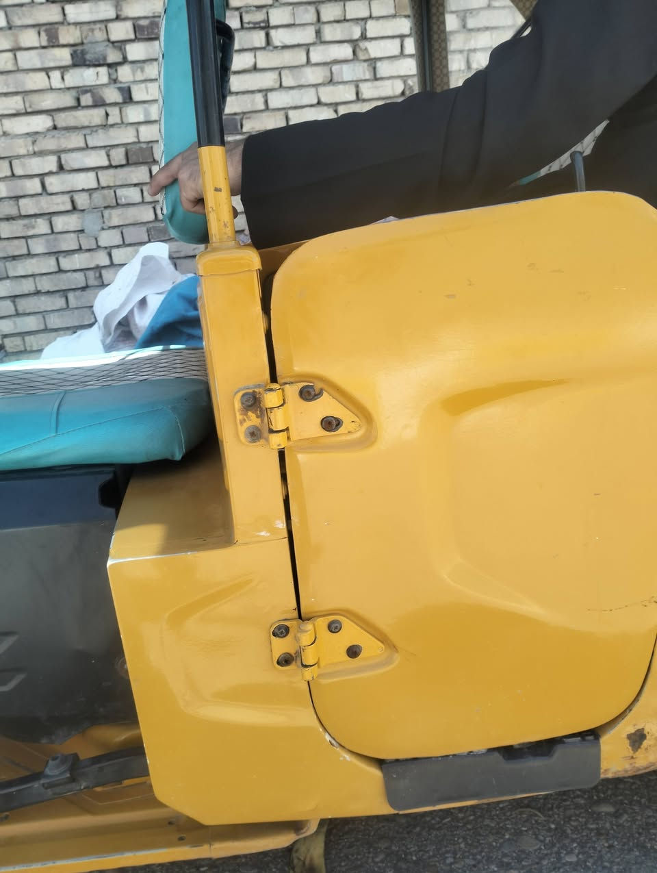 تكتك لبيع اوراق  موديل 2021مجفته مره وحده سعر سبعه او بيه مجال قليل لعلم اني جناي لتكتك ما متعوبه او بيه معجون قليل كلش تجي وشوف ***********
