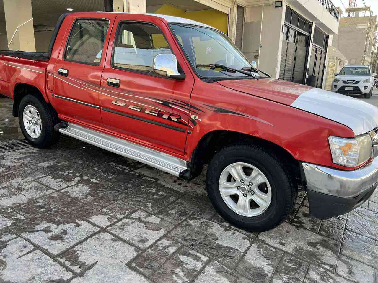 بەناوی خوای گەورە
ماڵی دۆست نمونەی هەرزانیو جوانیو خاوێنی هەموو گیانی نمونەیە 
پیکاب دێر مۆدیل 2009 بیلاد کابریتەر دەشبوول مەرزیە مەنەفیستو وەکالە ئەسڵی فسفۆر بشەرت
ماڵی دۆستەو بئ مەسرەفە شانسی لۆکە 
گێروو مەکینەی بەشەرت مەزبووتە لیخورینی زۆر خۆشە چرپەی تێدانیە ماشاڵڵە
هەمووگیانی مەزبووتە
 چوار جام کارەبایە ویل کەپە 
ناو سورە بەرە دەرگەو ناوی لۆکە
بەنزین کەم دەخوات مەسڕوفی نیە 
شوێن رانیە 
نرخی ٢٨وەرەقەو مجال
شوین : خەلەکان
***********
