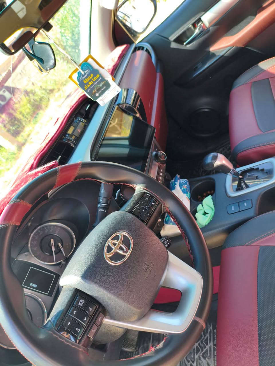 السلام عليكم 
تويوتا هايلوكس موديل 2022 رقم اربيل الجديد 
فور ويل 4×4
محرك 4 سلندر بانزين 
قطعتين تبريد
انظمة قيادة متعددة 
تحكم ستيرن كامل 
اماشية 46 الف كيلو متر حقيقي 
گير اوتوماتيك 
السيارة كفالة عامة من الصبغ والبارد وبحالة الشركة 
سعر البيع النهائي 295 ورقة 
للاستفسار ***********
