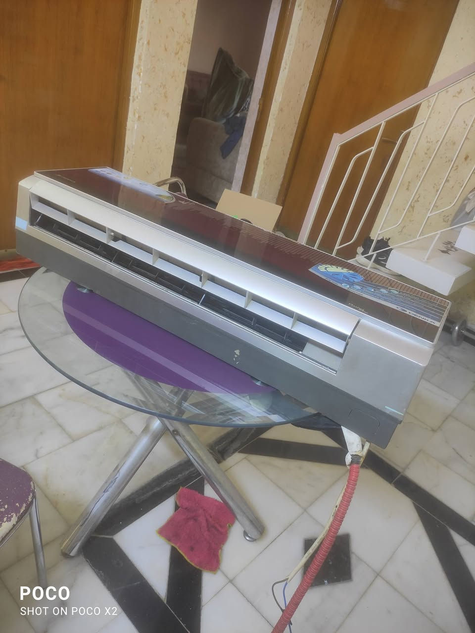 توجد لدينا قطعه داخليه سبلت  دنكه  طنين اوربع  محتاج فقط غسل العنوان شارع ابو القاسم قرب  مصور الزناپق التواصل *********** او على الخاص
