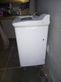 غساله هيتاشي ياباني نضيفه ومابيها عطل السعر ١٢٥ بيها مجال مكاني بغداد ...