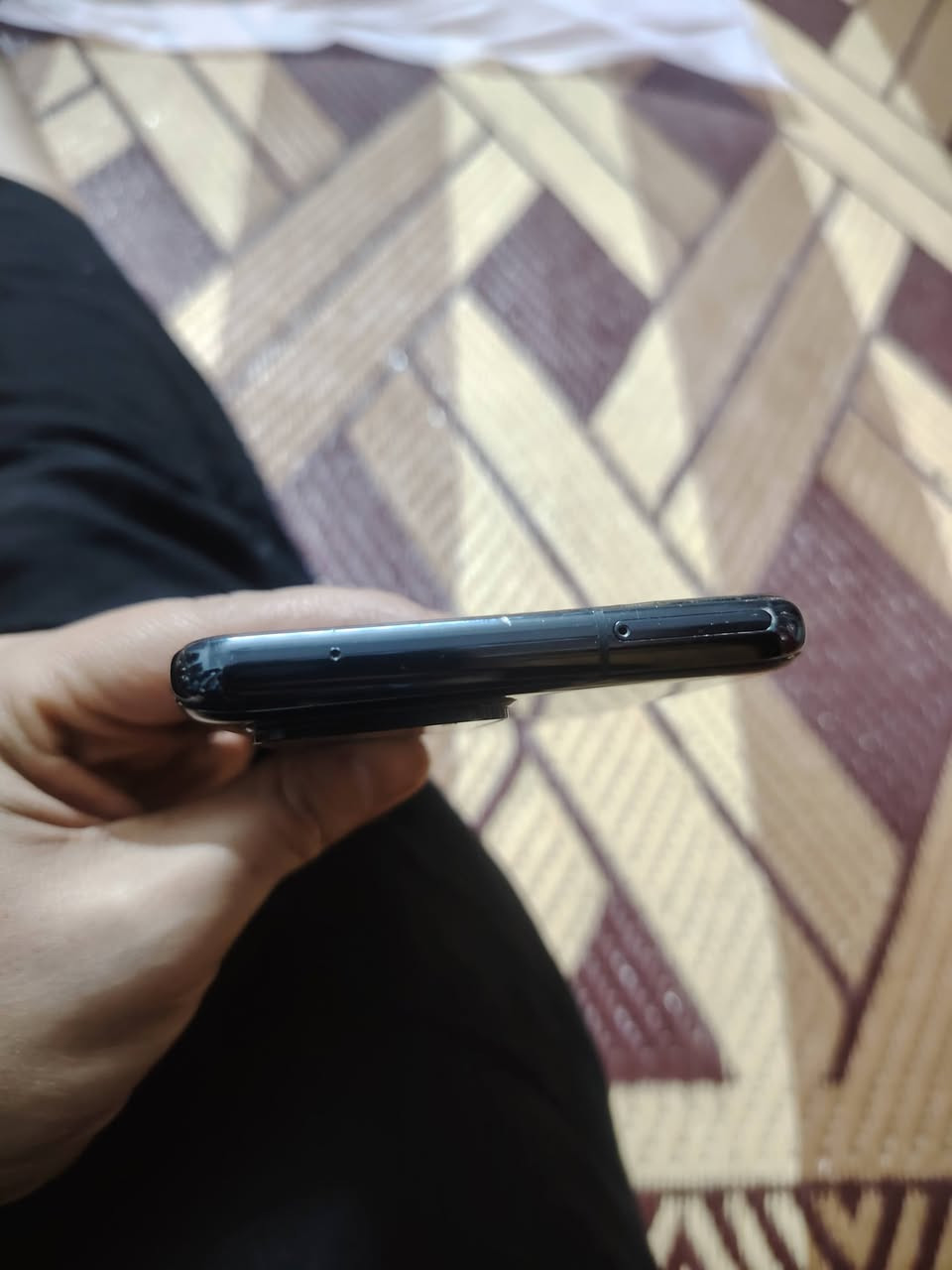 السلام عليكم من رخصه الادمن تليفون s20 الترا  ذاكره ١٢٨
فطر بلشاشه مماثر ابد ابد وفطور بلضهر  موضح بالصور
 السعر ١٢٠ وبي مجال للشراي اي خلل مابي شغال تجي تفحص وتأخذ
المكان الشعلة


**إذا كنت صاحب هذا الإعلان وتريد حذفه لأي سبب، رجاءا أرسل رسالة إلى الدعم الفني**