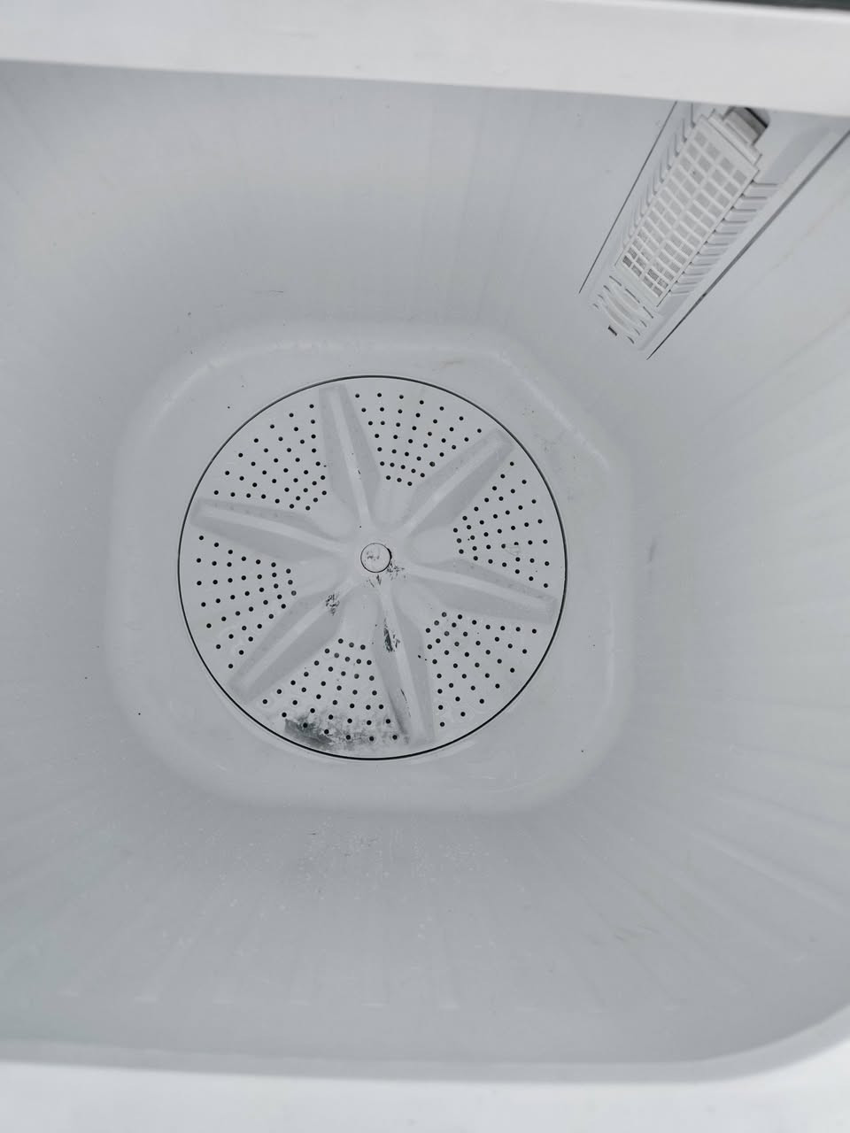 غسالة هيتاشي الاصلي مو تقليد حجم كبير تغسل بطاطين حجم ١٧ كيلو سعر الجديدة ب٦٠٠ هذا مستخدمه اريدها ب١٧٥ وبيها مجال مكاني بغداد قرب الشعب وعندي توصيل بكروة


**إذا كنت صاحب هذا الإعلان وتريد حذفه لأي سبب، رجاءا أرسل رسالة إلى الدعم الفني**