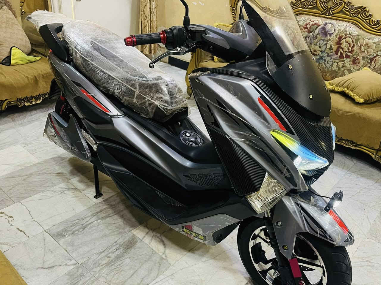 السلام عليكم
دراجه للبيع GTX
6 بطاريات كرافين 45 امبير
بريك امامي خلفي دسك
نضام 3 سرع 
نضام R رجوع للخلف
نضام P بارك 
دبل امامي خلفي غاز 
السعر 1250 وبيها مجال 
مكان بغداد الجديده
اللاسفسار ***********
