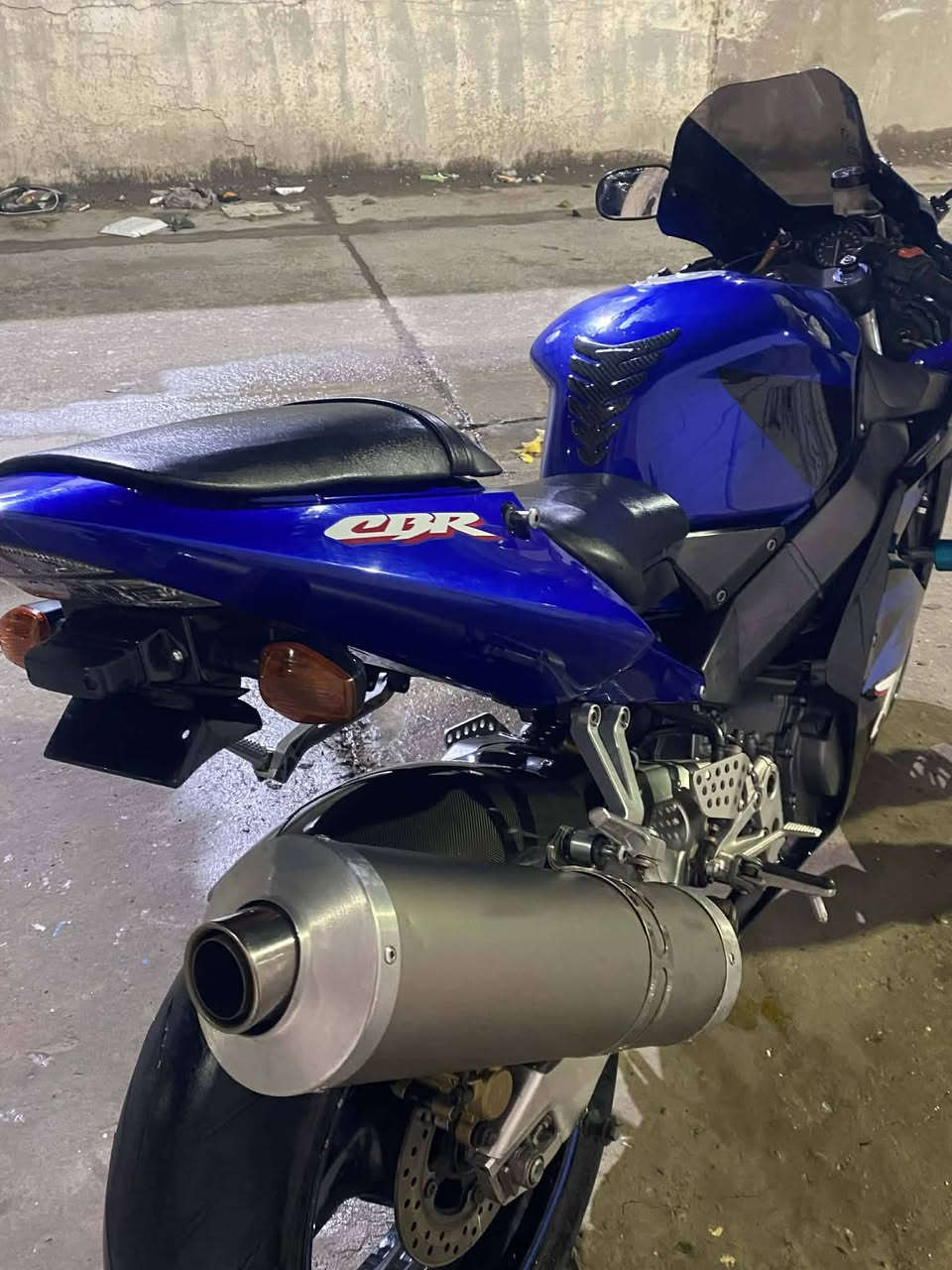 للبيع ماطور بطح هوندا دفل حجم ٩٥٤ الاستفسار اتصل ***********
