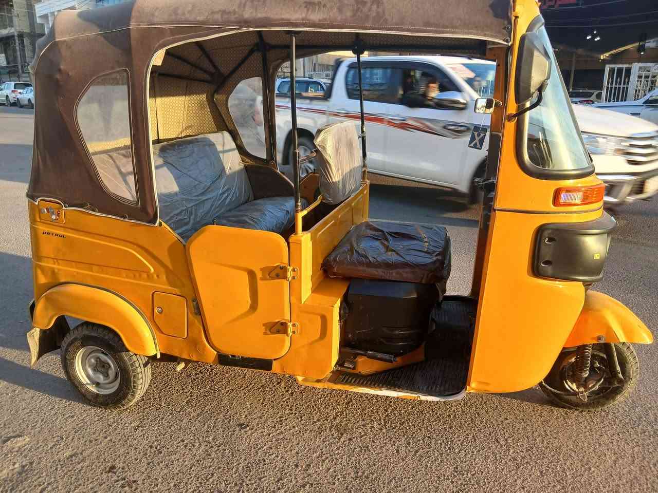 السلام عليكم تكتك موديل 2022 للبيع مكان بغداد الجديد 
السعر 8650بيها مجال بسيط***********
