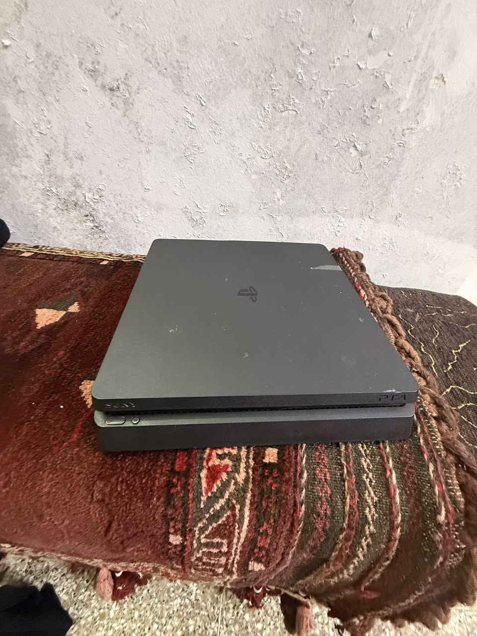 السلام عليكم ، بلي 4 نضيف للبيع، اونلاين مساحة 500 كيكا
يجي وياه قرص جي تي اي 5 و يدة و سماعة 
السعر 250 الف


**إذا كنت صاحب هذا الإعلان وتريد حذفه لأي سبب، رجاءا أرسل رسالة إلى الدعم الفني**