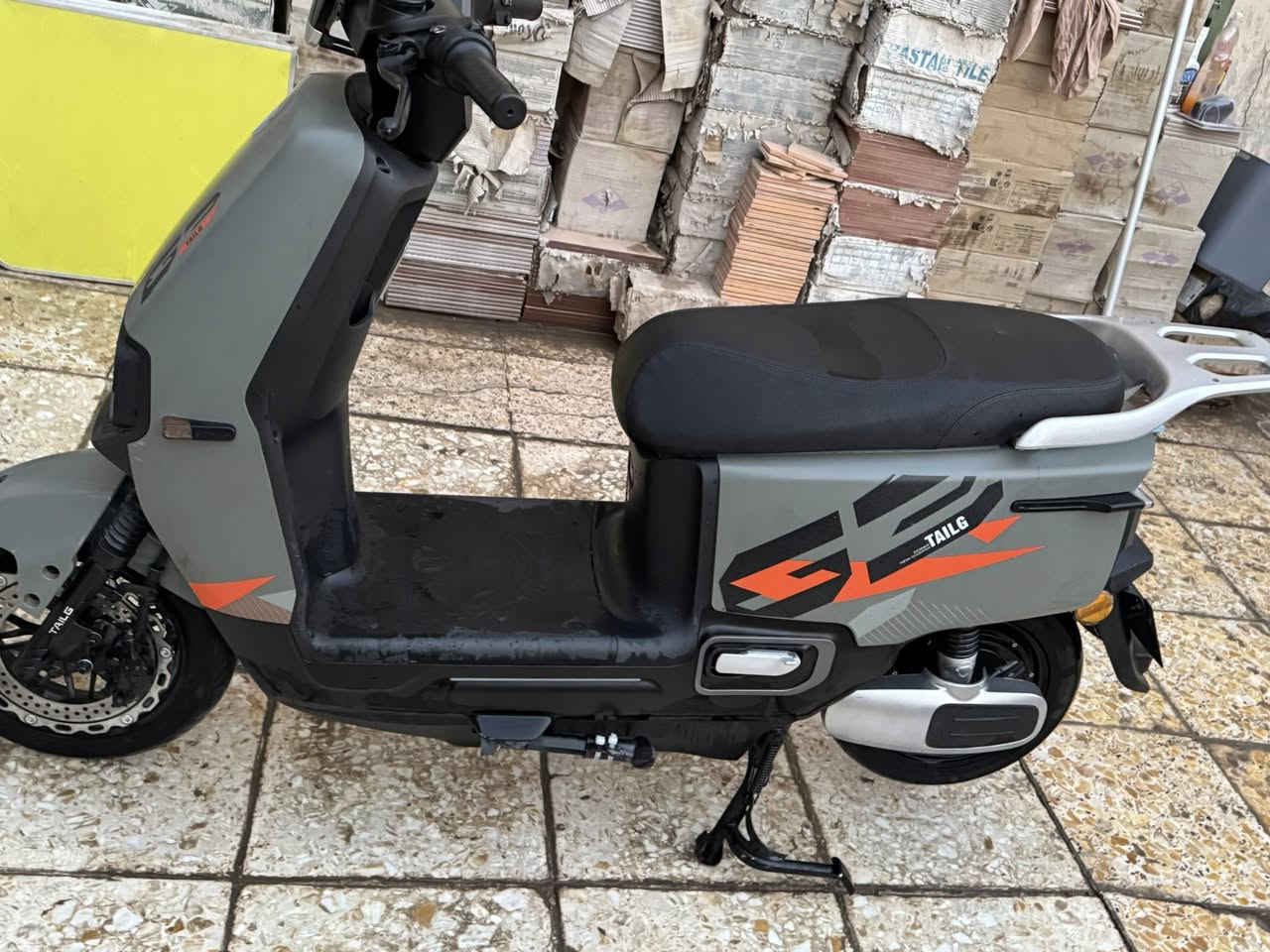 السلام عليكم دراجه شحن ريان ام عيون vlp دراجه تجي بصمتين 6 بطاريات كبار الدبل شحنه وحده تمشي 50 كيلو دراجه مابيه ولا شخط وصل شراء موجود ماخذه من فوجي دراجه تجي بيه بلوتوث اربع اشاير عالي ناصي مكاني بغداد الغدير ساحه ميسلون اللاتصال ***********
