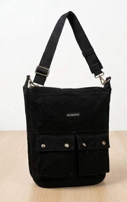 بالة بلجيكية جنطة وعلاكة نظافة فول 
يوجد خدمة توصيل بسماية ألف بغداد 5 ألف


**إذا كنت صاحب هذا الإعلان وتريد حذفه لأي سبب، رجاءا أرسل رسالة إلى الدعم الفني**