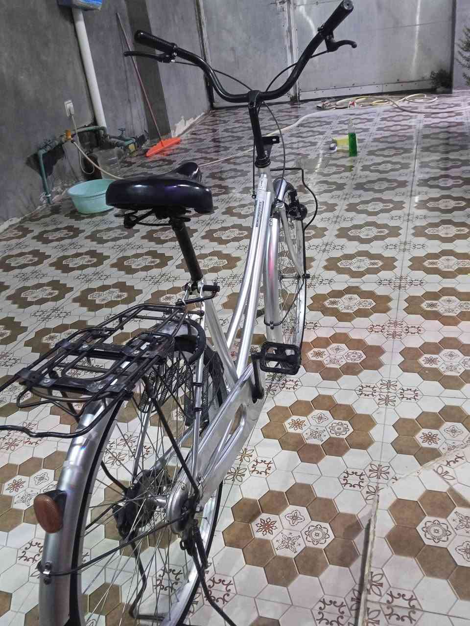 السلام عليكم شباب هذا البايسكل للبيع السعر 125وبي مجال المكان بابل شارع 80 جهة النجف  النظافة 90% الرقم***********
