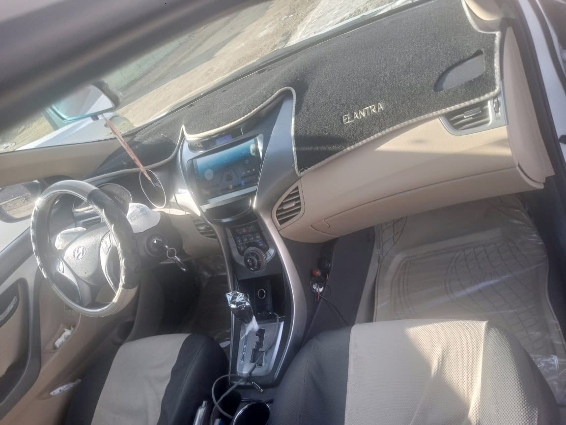 سلام عليكم النترا م 2014 خليجي اربيل بأسم اخويه تحويل ثاني يوم محرك 1800 كير محرك حداديه خير من الله تبديل 3 قطع بدون ضربه سعر 12500 وبيه مجال حك جيه مكان السيارة الانبار الخالديه ممتواجد ع فيس الاتصال ***********
