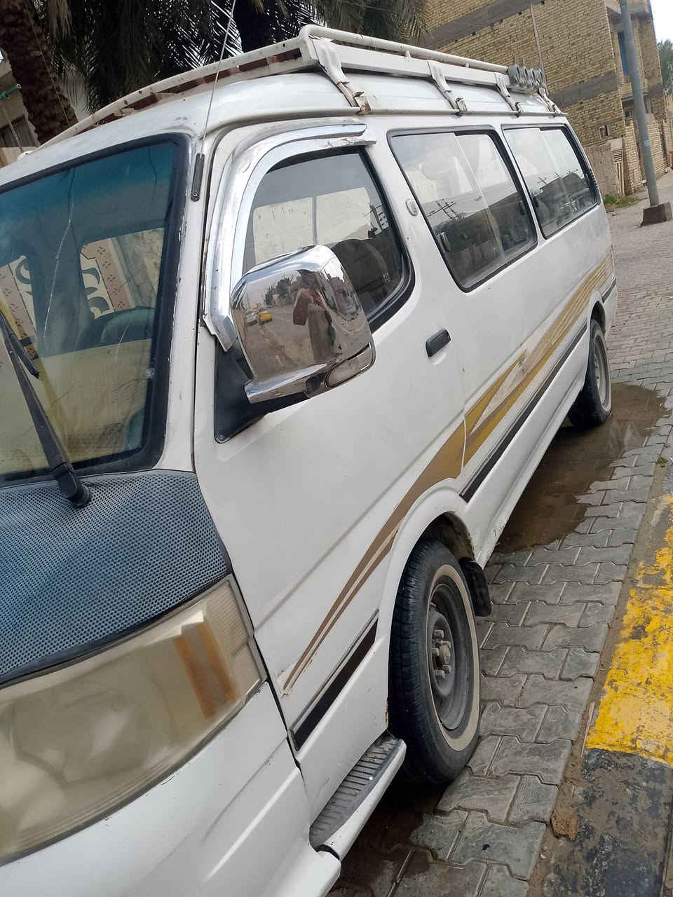 سلام عليكم فتون مصفرة هية وغرامات اسلمك رقم انكليزي مكفولة كير ومحرك واكسل للاستفسار ***********
