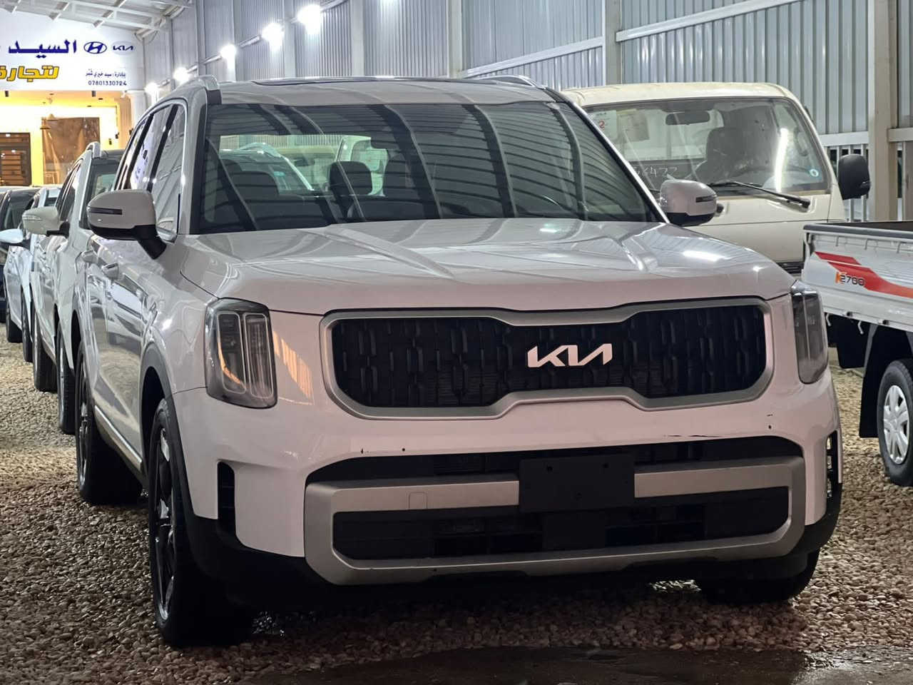 السلام عليكم : كيا تلورايد موديل 2024 لون ابيض كتاب شهداء مرقم كامل بابل ، مواصفات السيارة فول ١/١
- شاشة كبيرة 
- بانوراما
- اضائة ليد
- حساسات امامية خلفية 
-تدفئه تبريد بالكراسي 
- تدفئة ستيرن 
- كشنات جلد
-تشغيل عن بعد
- جنطة كهرباء
-دخول ذكي 
-وغيرها مو مواصفات نسخة الفول ، حادث سياره تقرير غرق شغاله وماشيه من وهي بأمريكا يعني كلش بسيط المي بيها
للتواصل ***********
