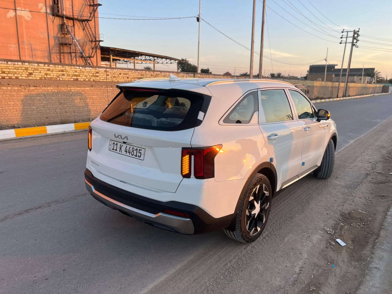 سورنتو 2025 محرك 6 سلندر وكالة كيا الدوليا ماشيه 9800 قابله للزياده فئة بلص بالضمان 4 تبديلات دهن مجانيه من الوكالة
السياره 4 كامرات رؤيه محيطيه 360 درجه 
داتا شو 
رادار تفاعلي 
وتمشي بالريمونت
كير ماوس
كشنات مخمل وقماره حديد 

ومعروفة مواصفات كيا الدوليه 

السعر 340$ 
للتواصل متواجد ع المسنجر و واتساب 
***********
مكان السيارة ذي قار قضاء الرفاعي
