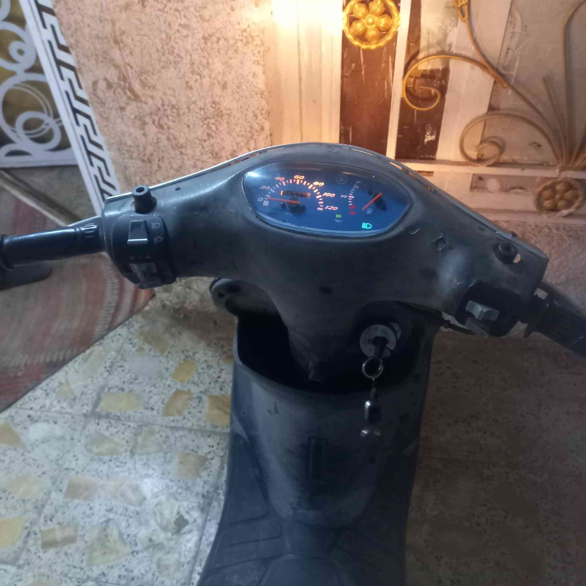 السلام عليكم دراجه للبيع نقره سلف كامله مواصفات سعر 450 مكانه بغداد المدينه رقم ***********
