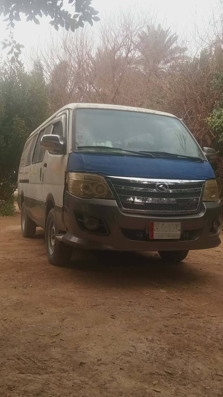 الوان موصليه موصليه 
للبيع 
السعر قفل ٢٨ 
***********
