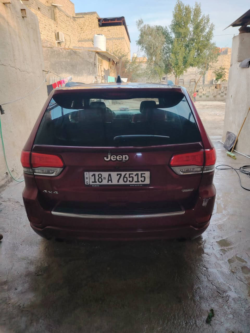 السلام عليكم جيب شيروكي كراند موديل 15 رقم بابل انكليزي محرك 6 أسلندر جديد شاده بيها قطع صبغ أثر جراد من غير الحادث مكانها العماره  سعرها 175 أوبيها مجال للشراي للاتصال ***********
