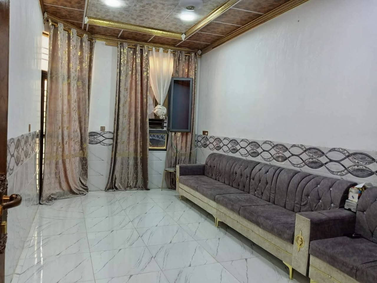 بيت للبيع 
 
الموقع حي الجبيرية ال 3
المساحة 125م
للتواصل 
*********** او ***********
