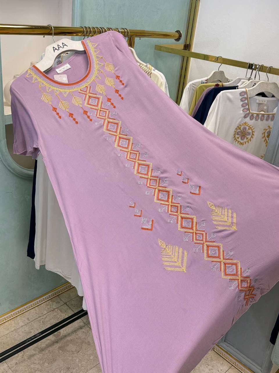 ✨ وصلتكم أحدث موديلات الدشاديش الكشمير القصيرة ✨

👗 دشداشة كشمير قصيرة دبل كلوش
🧵 تطريز كامل أنيق وراقي
🎨 متوفرة بـ 6 ألوان جذابة

📏قياسات 2XL. 3XL. 4XL. 5XL
💎 قماش كشمير درجة أولى – فخامة وجودة


**إذا كنت صاحب هذا الإعلان وتريد حذفه لأي سبب، رجاءا أرسل رسالة إلى الدعم الفني**