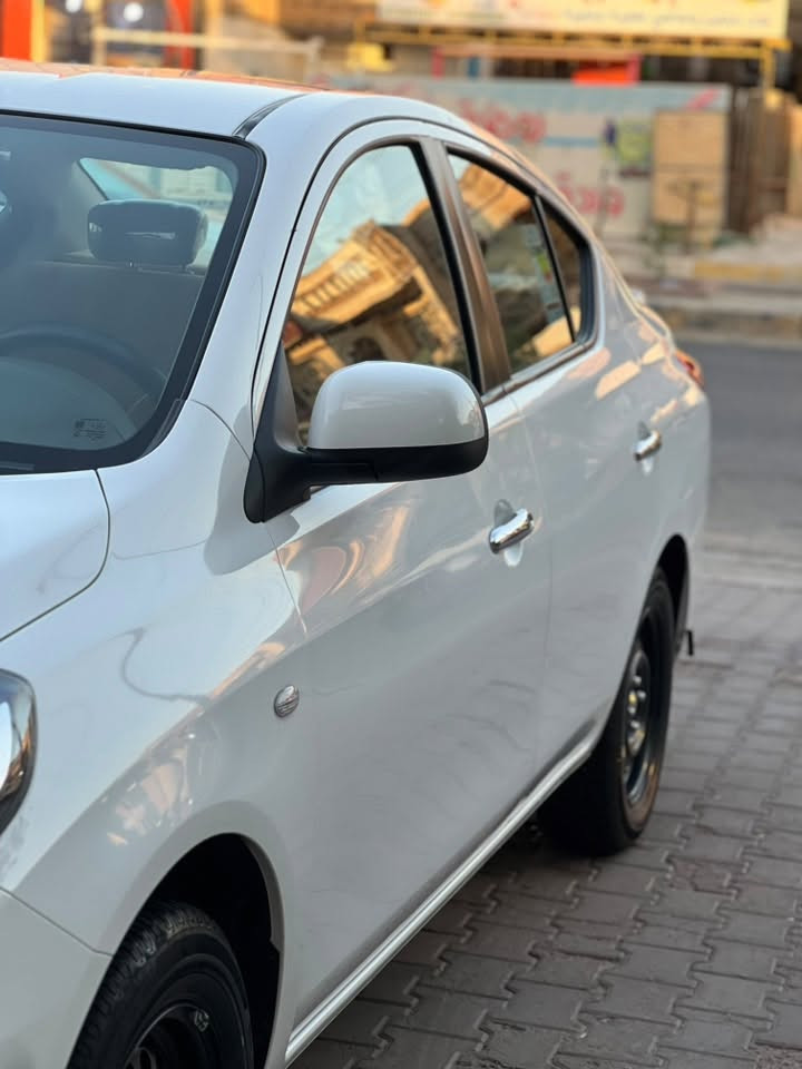 السلام عليكم نيسان سني ((هندي)) شركة السور السيارة ماشية قليل وضع الزيرو 28 الف فقط
موديل 2024 
السيارة مكفولة من كلشي عدى رصعة بسيطة اسفل الباب الايمن واضح بالصورة السيارة بيها دوشمة كاملة جلد ارضية مع صندوك مع كشنات مع اضافة ارضيات جلد تفصال مع اضافة كامرة داش گام ((كامرة حوادث امامية مع كامرة خلفية ))
السيارة الجديدة بمعنى الكلمة 
العنوان بغداد الشعب حي التجار 
السعر 124 وبيها مجال جداً بسيط 
للتواصل *********** 
متواجد وتساب

