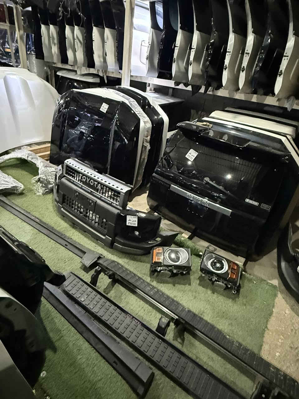 السلام عليكم وصول كشر برادو 2025 لون اسود 
 ***********
*********** حسين ناظم 
بغداد شارع شيخ عمر شارع الثاني مقابل معمل الثلج 
تتوفر خدمه توصيل بغداد وجميع المحافظات مجانا
