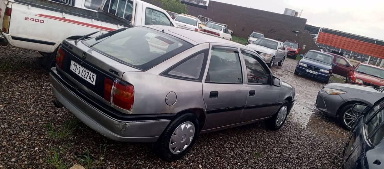 سلام عليكم فكترا موديل 94 حجم 20 كير عادي كلها شرط سياره بيها جاملغين وره شرط بيدون دواخل شرط تحويل سنويه جديد سعر 35 مجال
*********** وات ساب هم عندي 

***********
