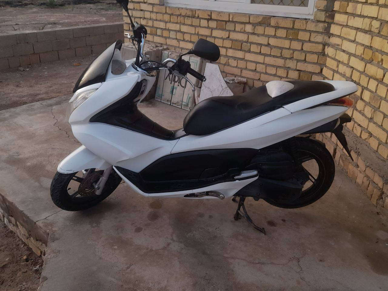 السلام عليكم  
بي سي اكس  للبيع 
الجيل الأول 
*********** اتصل
