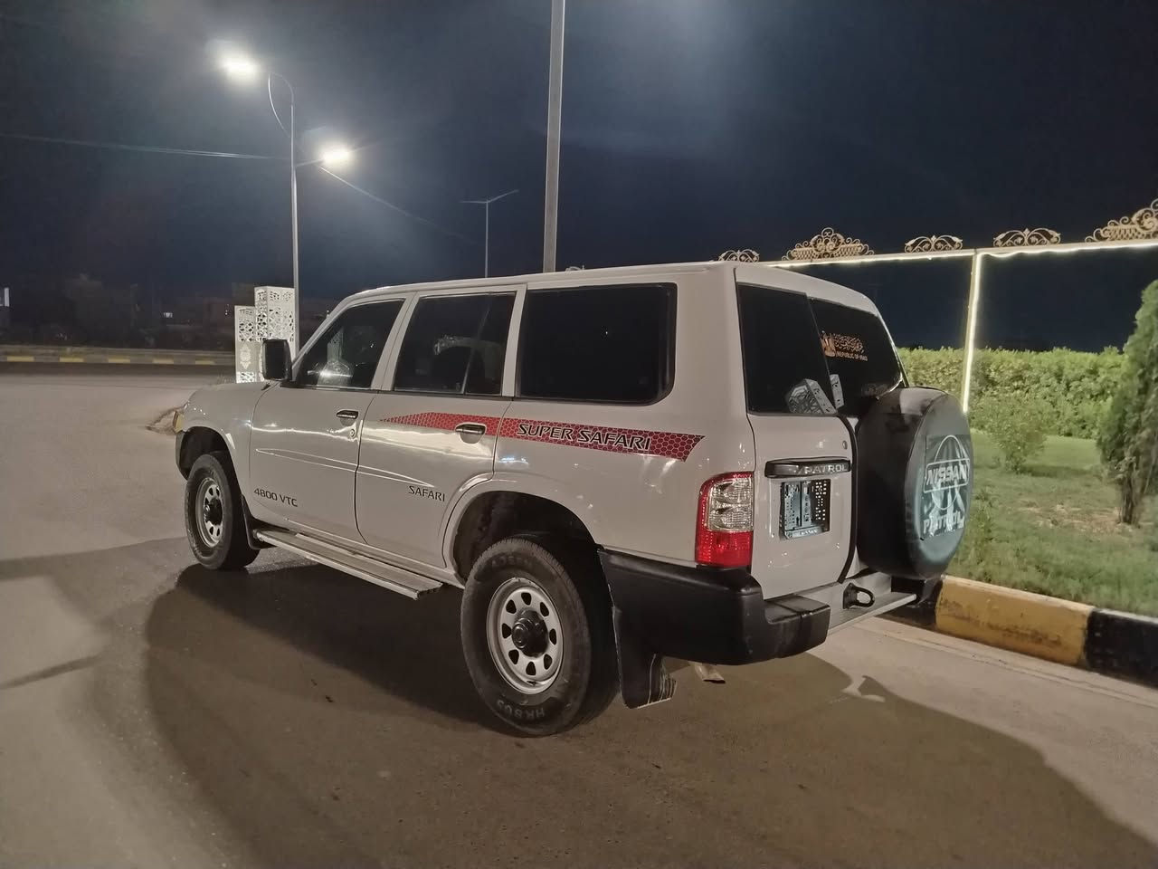 نسيان بترول 2003سياره نضيفه مرشوشه جماليه مكفوله من معجون سياره مزاد داخليه /محرك نضيف - كير عادي / تبريد شقاله ثلج //سعر 70قفل مكان تكريت القادسيه/ هاتف ***********

