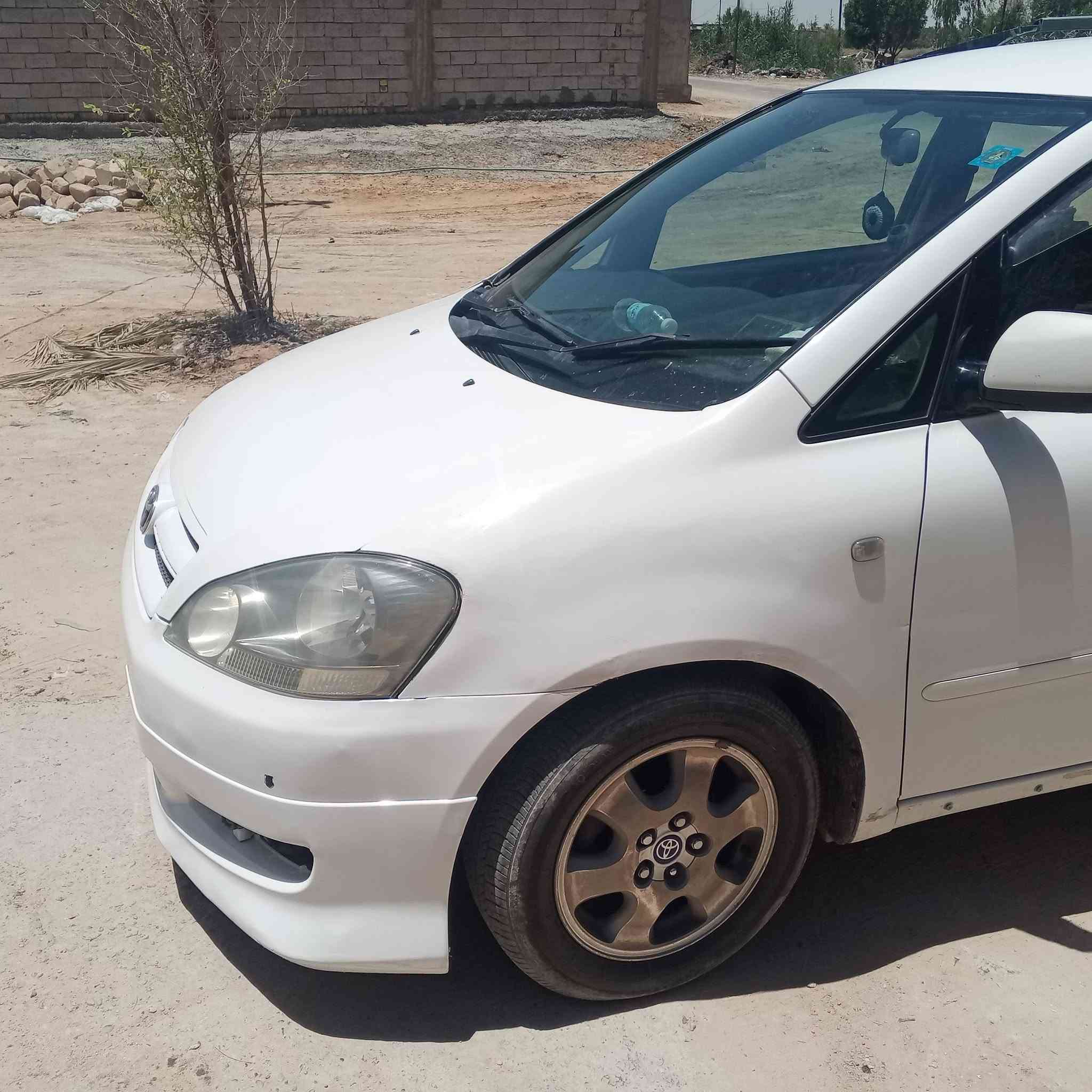 سياره ابصم للبيع 
مكفوله من كلش تبريد كير محرك خير من الله 
سياره نضيفه وحلوه مال جناي 
سعر ١١٠ وبيه مجال 
رقم نجف 
‏‪***********‬‏
