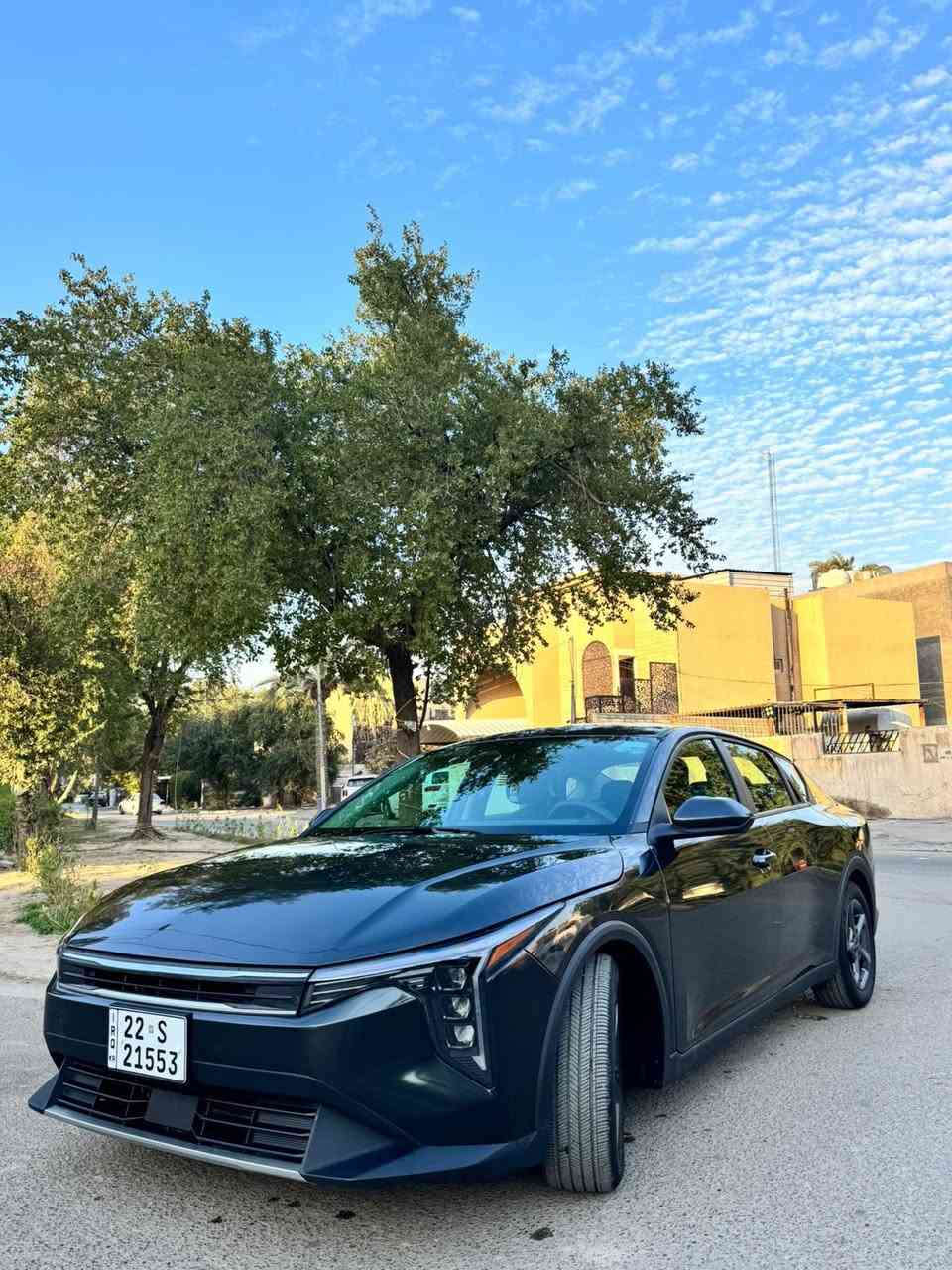 السلام عليكم 
كيا K4 الشكل الجديد كلياً موديل 25 ( وارد امريكي ) . 
ماشية 11 الف ميل فقط . 
حادث موضح بالصور ( بنيد صبغ بدون دواخل مكفولة ) + 4 قطع كلير امريكا . 
رقم اربيل جديد سنوية وهزة جديدة ( وكالة ، تحويل ) اللي يعجبك . 
مواصفات ( محرك 2000 دوش . بصمة تشغيل وابواب وصندوك ، تشغيل عن بعد ، شاشة ايباد كبيرة ، كاميرا خلفية ، ويل كب ، سايد بريك دكمة ، لد نهاري شمسي ، لايت 3 عدسات زنون بلادي ، بك لايت لد ، رادارات 360 ومانع توقف ، نقاط عمياء ، كروس سرعة ، مانع انزلاق ، تحديد مسار ، اوتو هولد ، نظامين قيادة ، وباقي مواصفات LX . المعروفة ) . 
حجر بشرط بلادي . جاهزة بدون اي نواقص وجديدة لا شخوط ولا رصعات ولا بارد . 
السعر / 168$ وبيها شي بسيط . 
مكان / بغداد . 
للاتصال / *********** .
