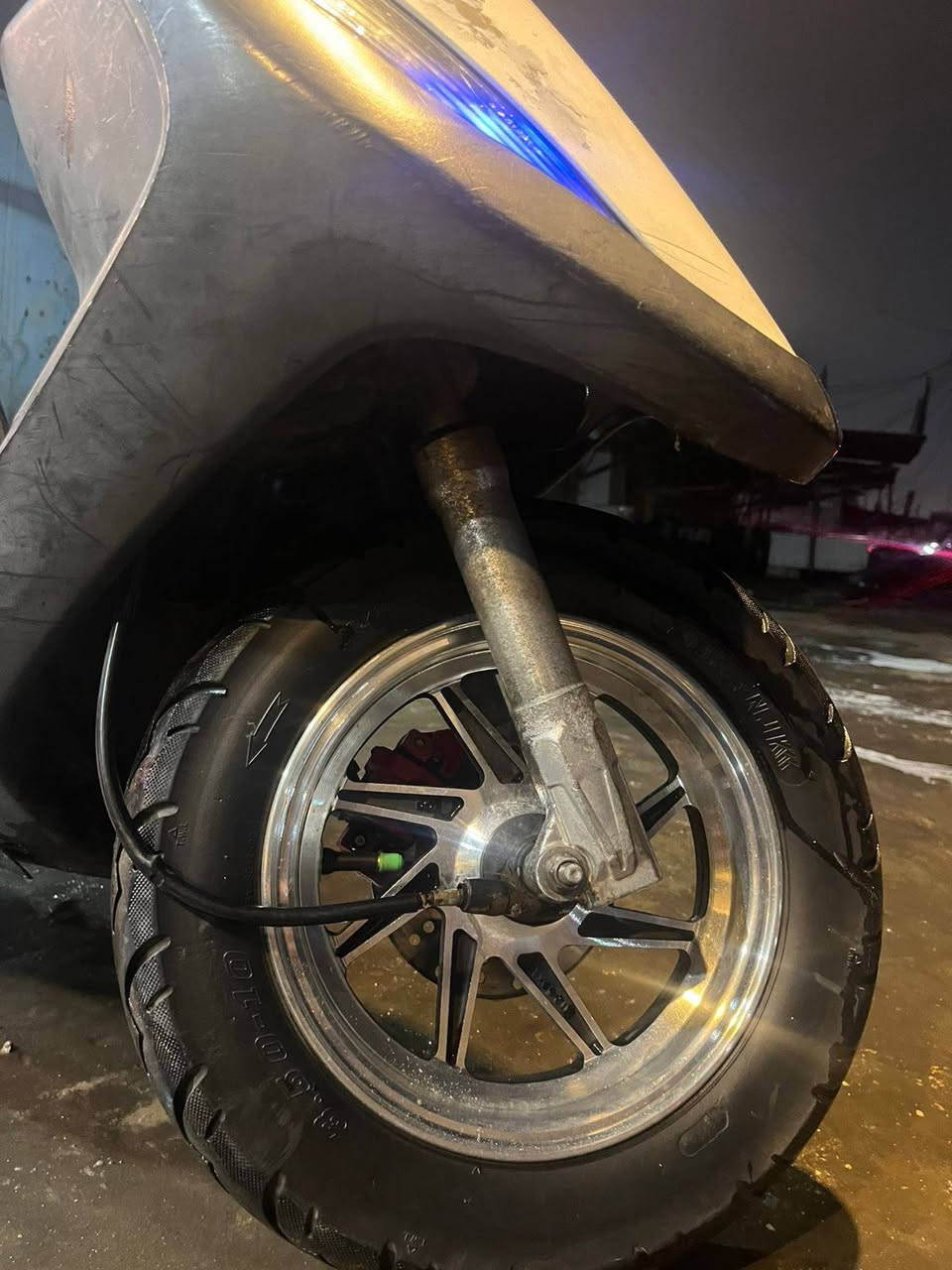 سلام عليكم للبيع ماكس عدله 
دراجه حلوه مكفوله  شعله و معدل حلوه  مكينه  بس مفليسه و بدل كازكيت بس باكي مكفوله  دبل رياضي  اصلي ويل رياض  جيب فيتر افحصه   سعر 675 بيه مجال  قليل  رقم *********** بغداد جكوك
