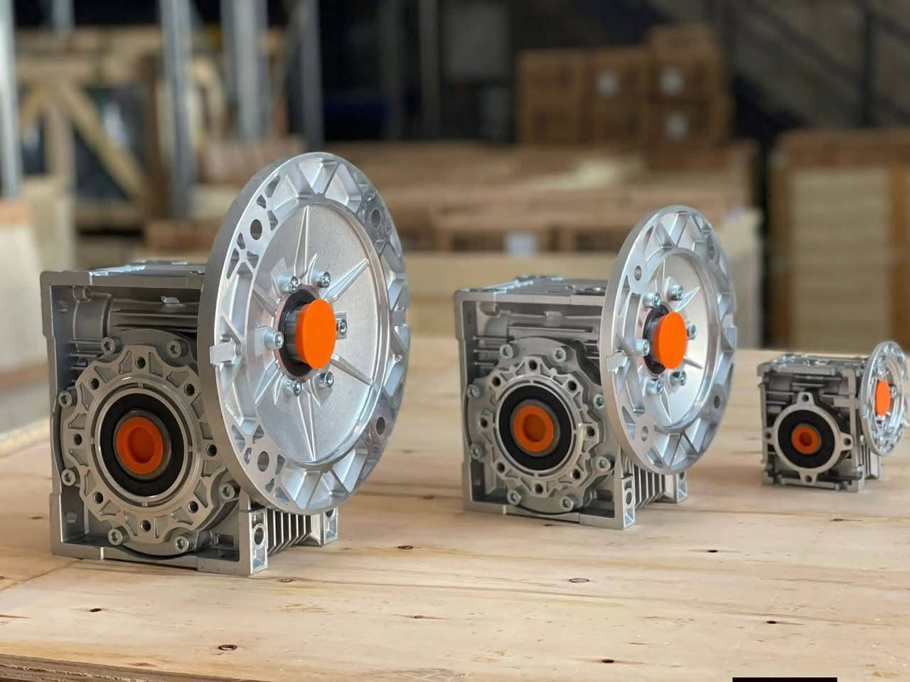 وصول كير بوكس وماطورات كهربائي 

كافه الحجام تركي والإيطالي 

مواصفات عاليه 5ونص حصان7ونص حصان 
10حصان 15حصان ٢٠حصان 

قاعده وفلنجه حسب طلبك 

0774 807 7404/***********
