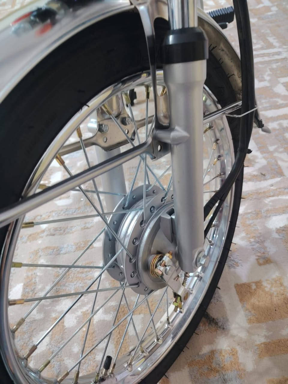 سلام عليكم شباب دراجه للبيع سكنر7اوراق مكفوله كفاله عامه شراي يتصل عل رقم *********** مكاني حي رفاق
