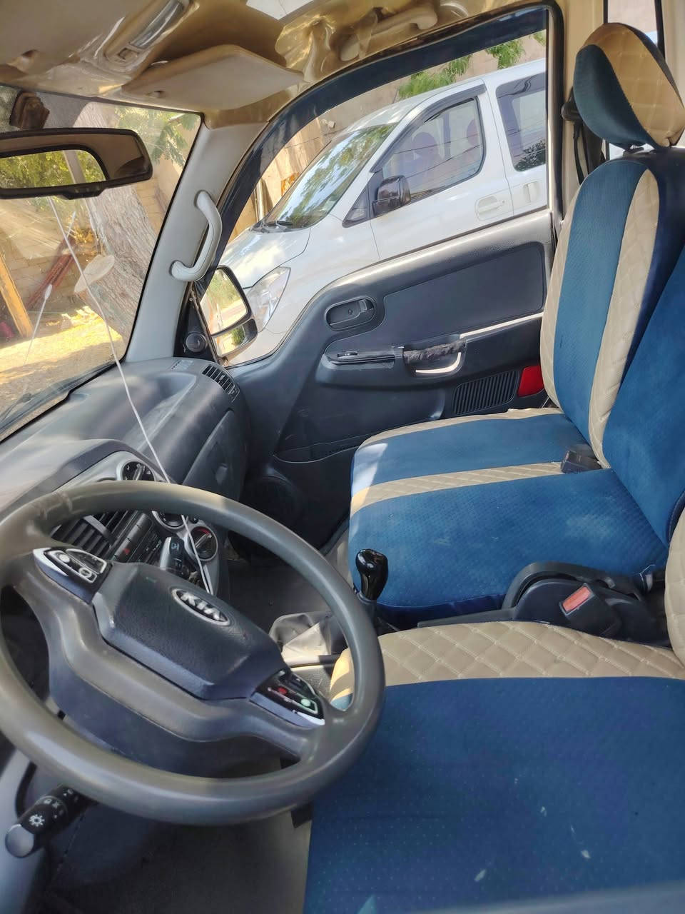 السلام عليكم كيا نثيه للبيع كفاله مكينه كير اكسن بيه رشت صبغ بصيطه بل باب السايق رقم نجف انكليزي  مديل ١٤ مكان السياره نجف مشخاب السعر ٩٥ وبيه مجال رقم المبايل ***********
