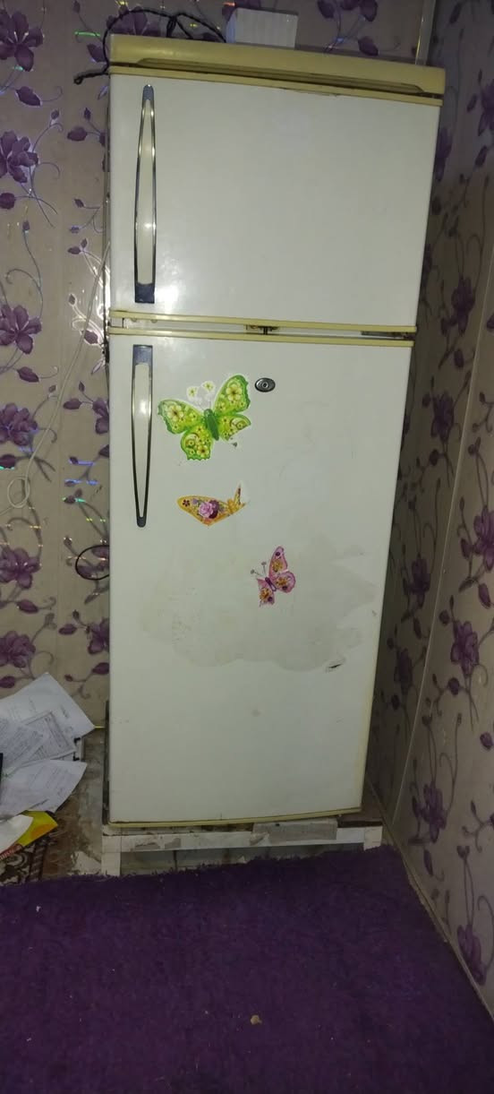 السعر ١٠٠ لاستفسار ***********
