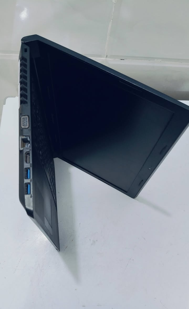 لابتوب للبيع
الماركة: Lenovo
​المعالج (CPU): Intel Core i5 (الجيل الرابع - i5-4200M) بسرعة 2.50 GHz.
ذاكرة 256GB
​الذاكرة العشوائية (RAM): بحجم 4 جيجابايت (4GB DDR3). قابل للتطوير 
الهارد ssd سريع جدا 
الشاشة 15.6 بوصة
​نظام التشغيل: ويندوز 11 
ملحقات كامل شاحنه +جنطه
السعر 175الف


**إذا كنت صاحب هذا الإعلان وتريد حذفه لأي سبب، رجاءا أرسل رسالة إلى الدعم الفني**