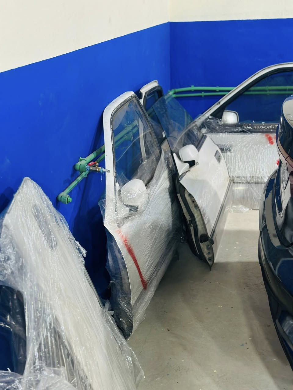 حي صناعي قرب محطه اسد بابل ***********/ ***********
