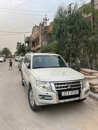 يا الله سلام عليكم اخوان لبيع باجيرو 2014كير محرك كله مكفول مكينة 3500...