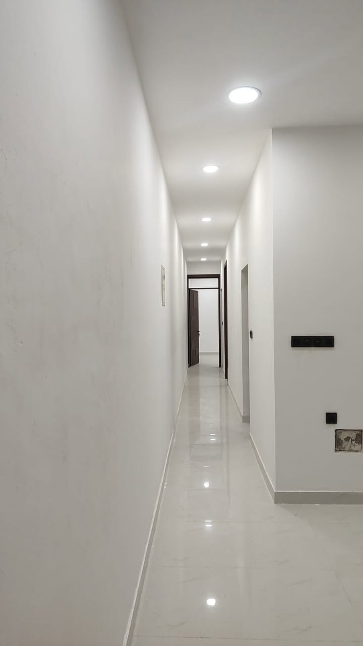 عقارات-الخضراء - نسعى - دومآ- نحو- الافضل 

#اعلان رقم ((999))

#دار درجة اولى للبيع في منطقه السيدية مربع ال 400 
قرب جسر الجادريه  
 
#مساحة :125 متر  واجهة :5م
#المحتويات الطابق الاول :2 غرف نوم استقبال ومطبخ خدمات 
الطابق الثاني : غرف نوم عدد 2 خدمات طابق. الثالث غرفه نوم عدد1 خدمات 

#السعر :اكتب رقم ((1))

# للأ ستفسار 
مراسلة الصفحة على # الفيس بوك
عقارات -الخضراء - في السيدية
# او الاتصال على الرقم
☎️***********☎️ 
#او مراجعة مكتب الخضراء 
في السيدية شارع العلوة مقابل قاعه ريتاج للمناسبات
