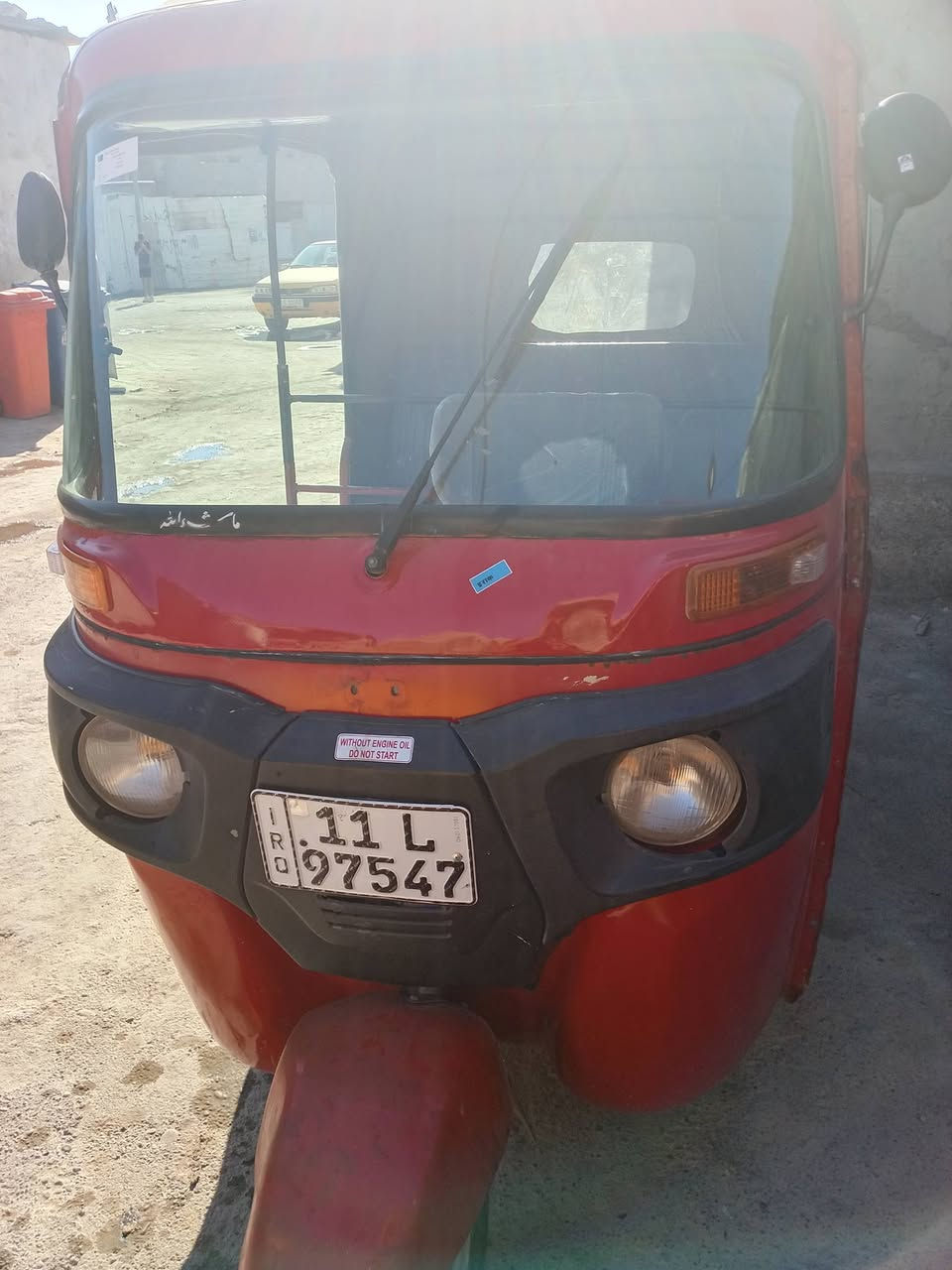 سلام عليكم تكتك 18 للبيع رقم وسنويه بسمي السعر 5 وبيهه مجال مكان الامين الثانية ***********
