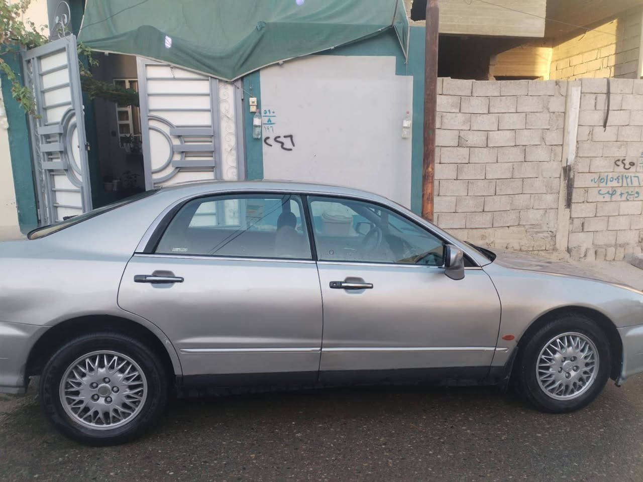 السلام عليكم للبيع مستبوشي سيكما موديل 95 هزة ورقم جديد شرط الوكالة والتحويل كير ومحرك شرط محرك 2500 6 سلندر مكان السيارة موصل السعر 43 ورقة وبيها مجال التواصل مفتوح رقم الهاتف ***********
