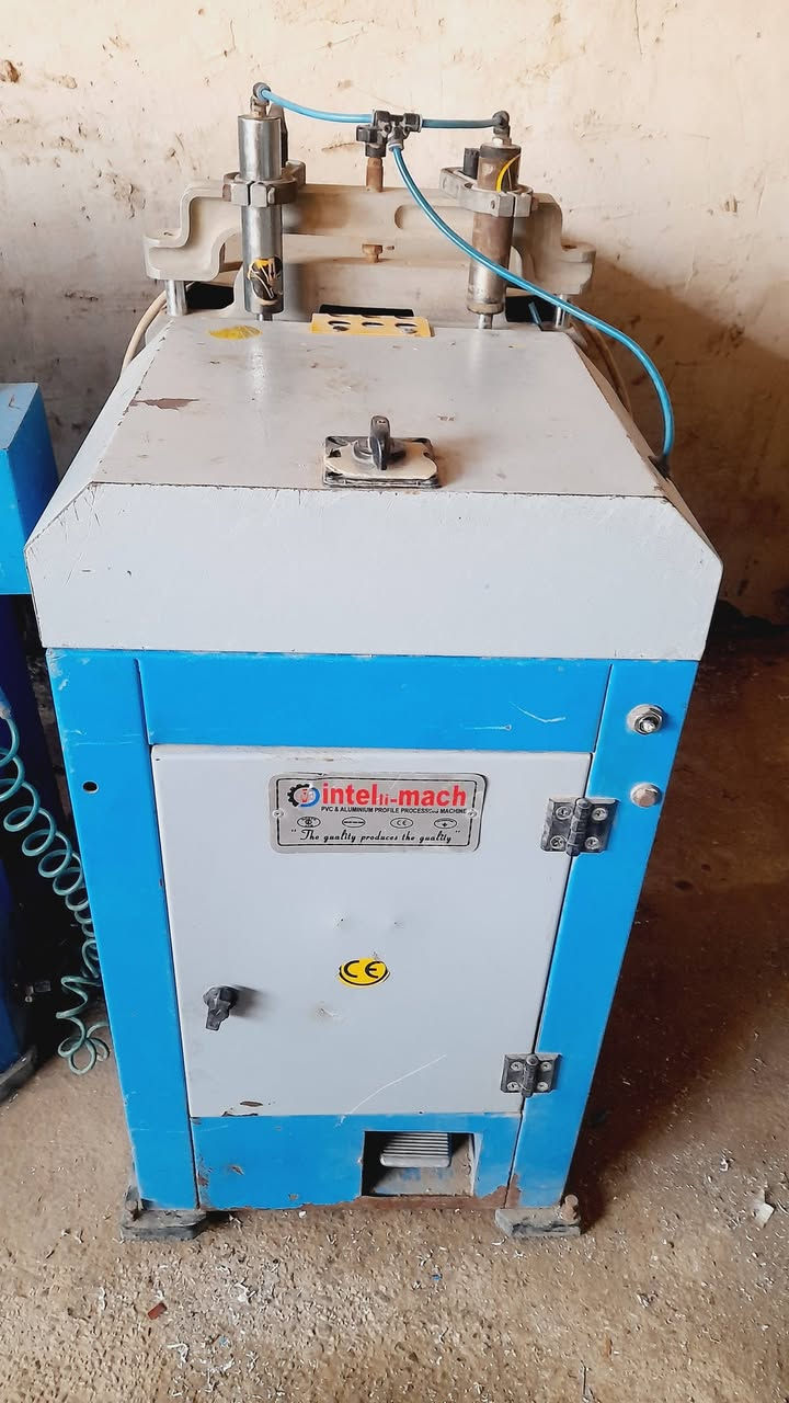 السَلٱمٌ عـَلـْيگمّ-ۈرحـْمّـٌة ٱللـّہ ﯙبُرگـّاتہ
معمل سولماز ثري فيز 5 قطع للبيع

***********

***********
