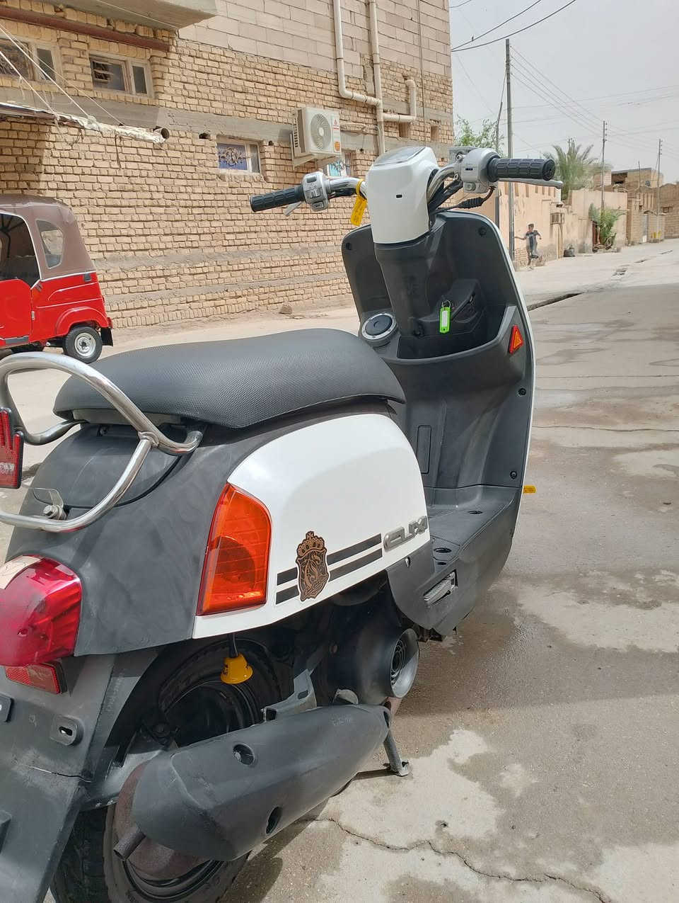 دراجة للبيع بوليس مال رنبه صايلي عشره أيام من خذيته ولي شراي يجي خاص بيه خير ودلل عنون سوق الشيوخ *********** السعر خاص انضف من الصورة
