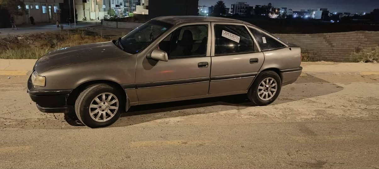 فكترا موديل ٩١ سنوية والهزه جديد محرك ٢٠ السعر ٣٥ اتصل***********
