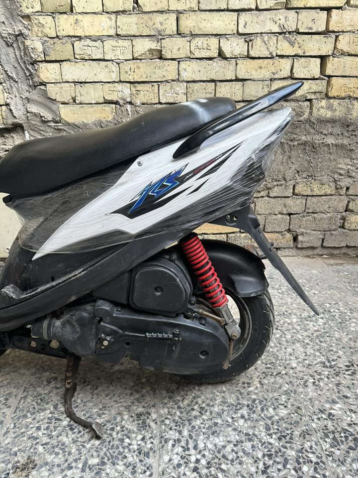 السلام عليكم دراجه ماكس عدله للبيع دراجه هندر سلف شلعه معدل بيهه مرات دخانه بيضه وتكطع خير من الله دراجه مكاني بغداد البلديات الضباط ***********
السعر 425بيهه مجال قليل
