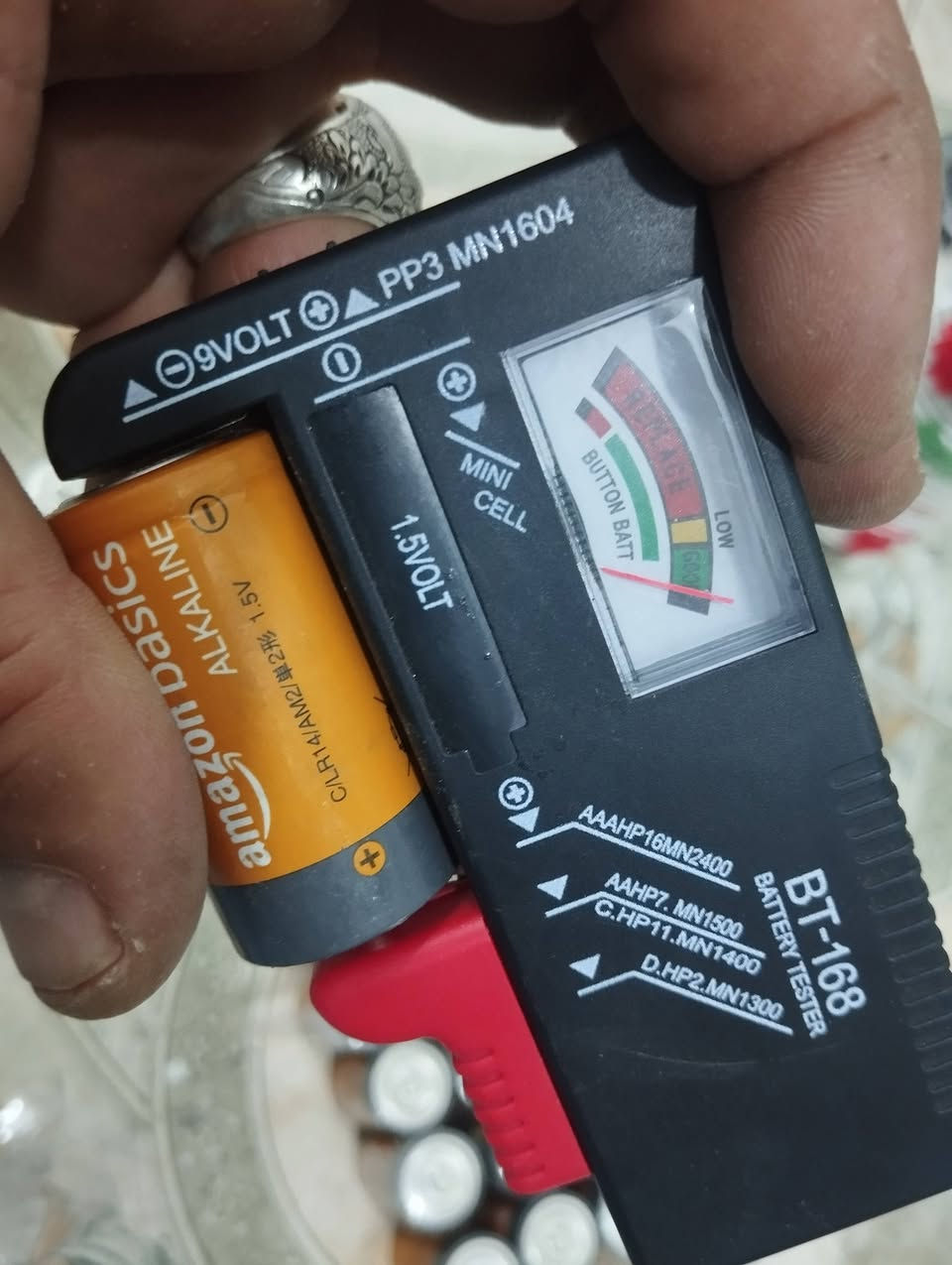 شلعه بطاريات حجم وسط كله جديد اكسباير 2028-2027 تقريبا 130قطعه عل اول تم 75الف
***********

