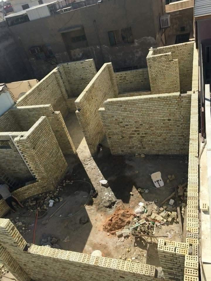 خلفة بناء جانب من عمالي داخل بغداد.  ***********
