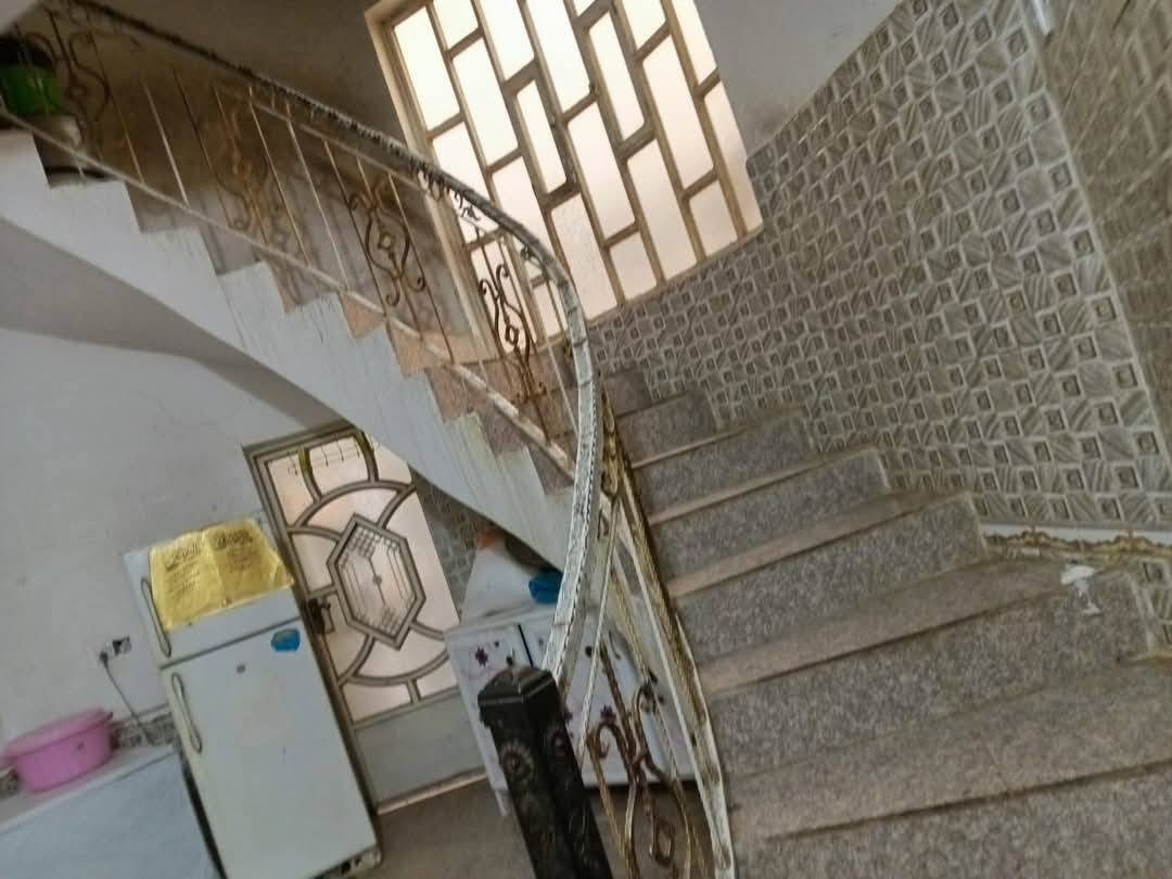 بيت 220م للبيع
بشارع العلروبة خلف شارع ابراهيم الخليل 
 للاستفسار ***********
