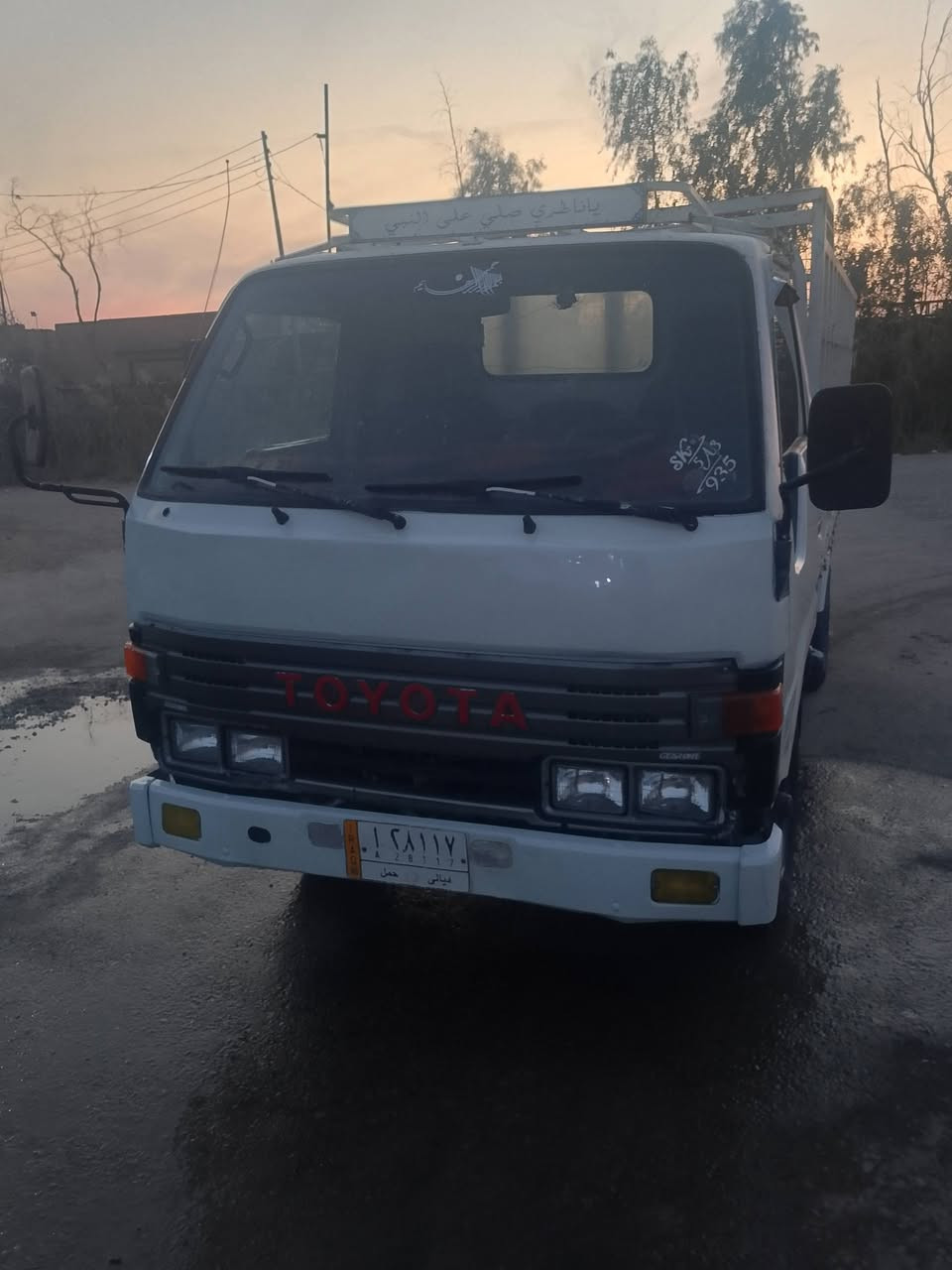 سلام عليكم سياره للبيع تويوتا ***********
