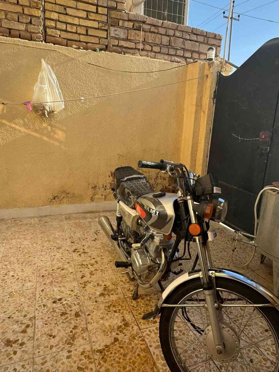 سلام عليكم دراجة نامة تعمير بدون دراجة مكينتهة جديدة سعرة 800 وبيهة مجال للطيبين عنواني ميسان حي نداء


**إذا كنت صاحب هذا الإعلان وتريد حذفه لأي سبب، رجاءا أرسل رسالة إلى الدعم الفني**